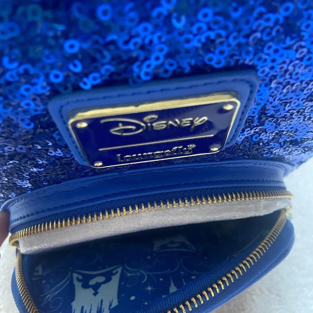 Cinderella Loungefly PALM EXCLUSIVE - Picture 10 of 11